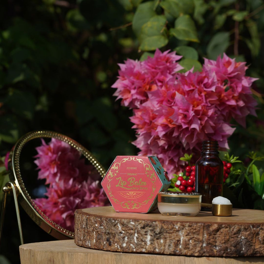 Juicy Berry Intense lip balm with organic oil and vitamin E - 6gm