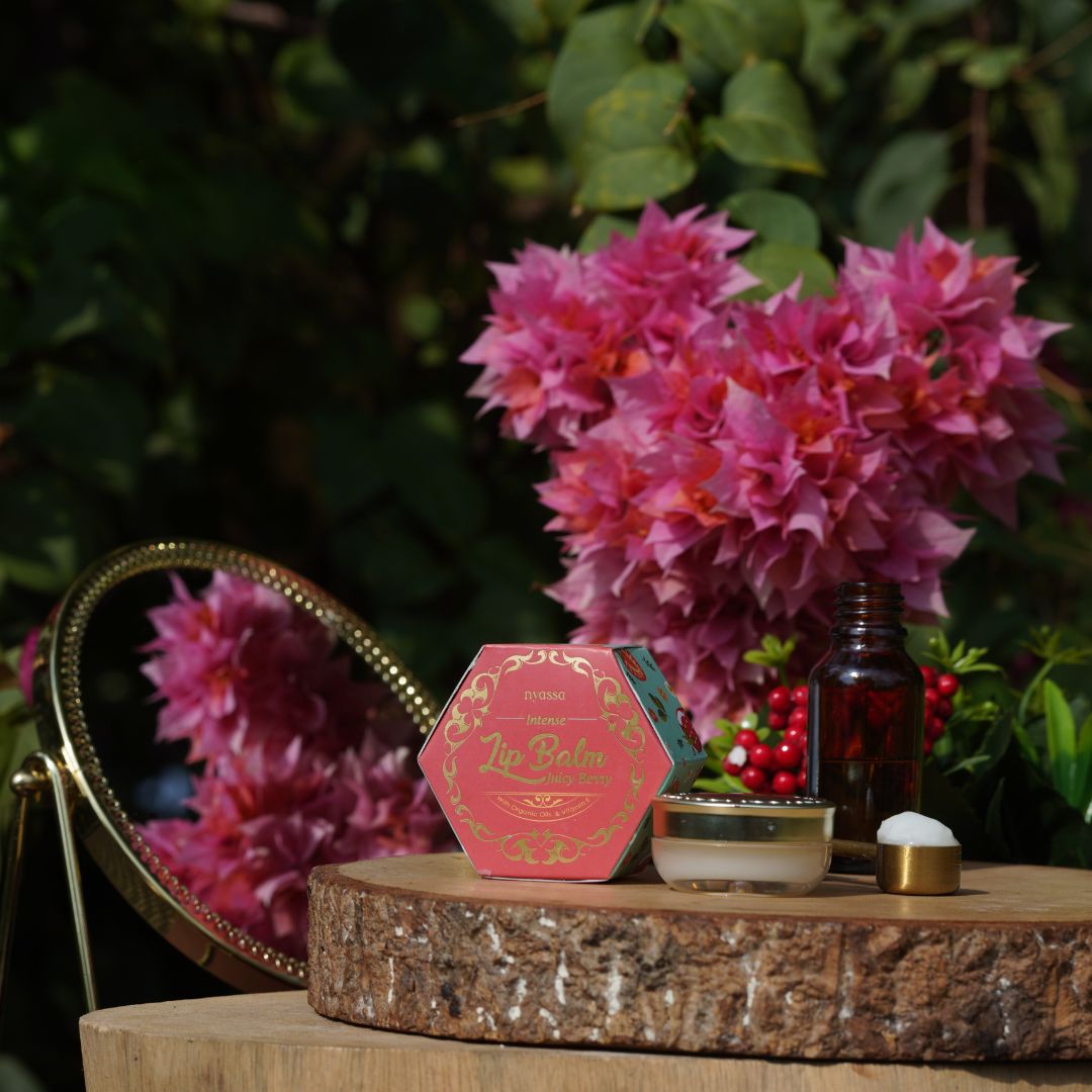 Juicy Berry Intense lip balm with organic oil and vitamin E - 6gm